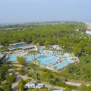 4* Campeggio Victoria Mobilehome In Village Mediterraneo